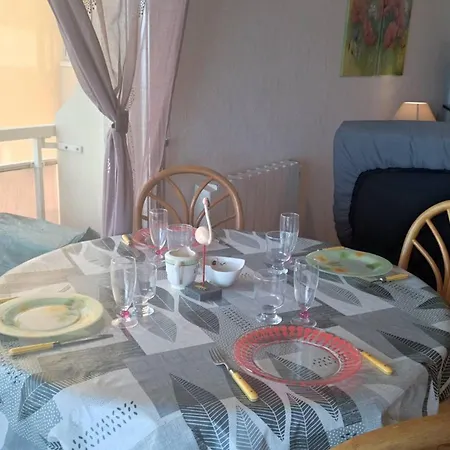Climatise, Renove, 4 Pers, Proche Et Commerces - Fr-1-696-95 Apartment *